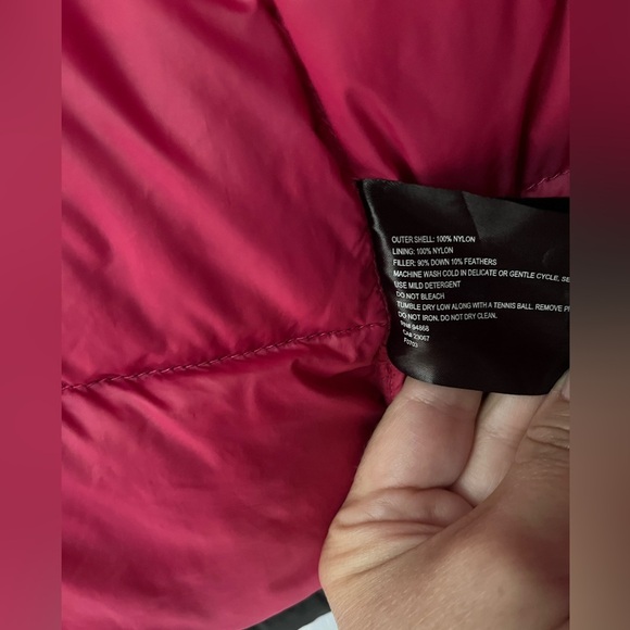 Bernardo goose down puffer jacket. - Picture 6 of 6